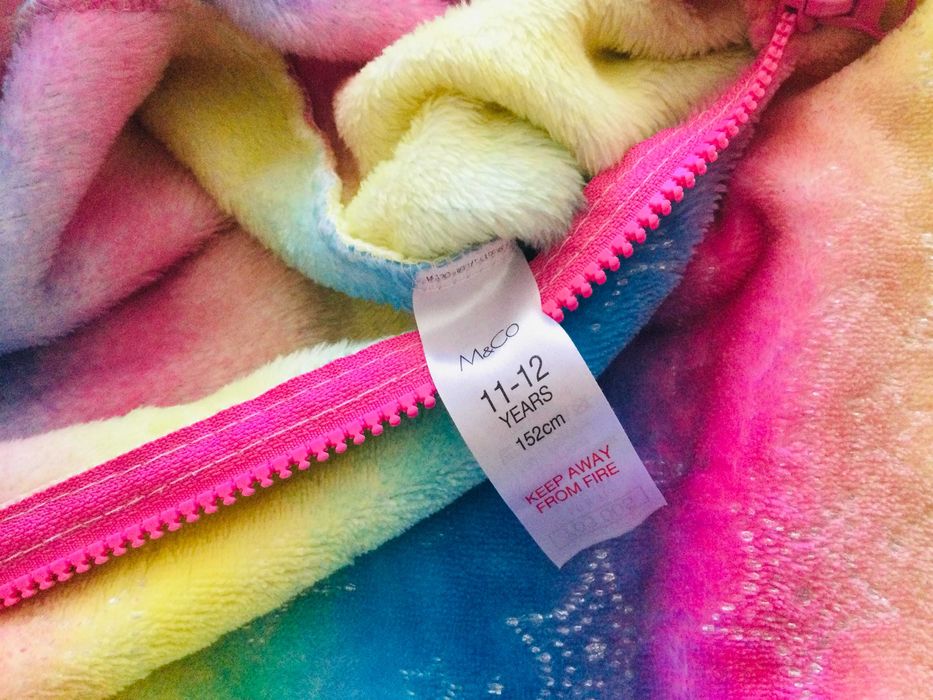 11-12 рок. 152 зріст M&Co Флісовий кігурумі Райдужний і з Сердечками