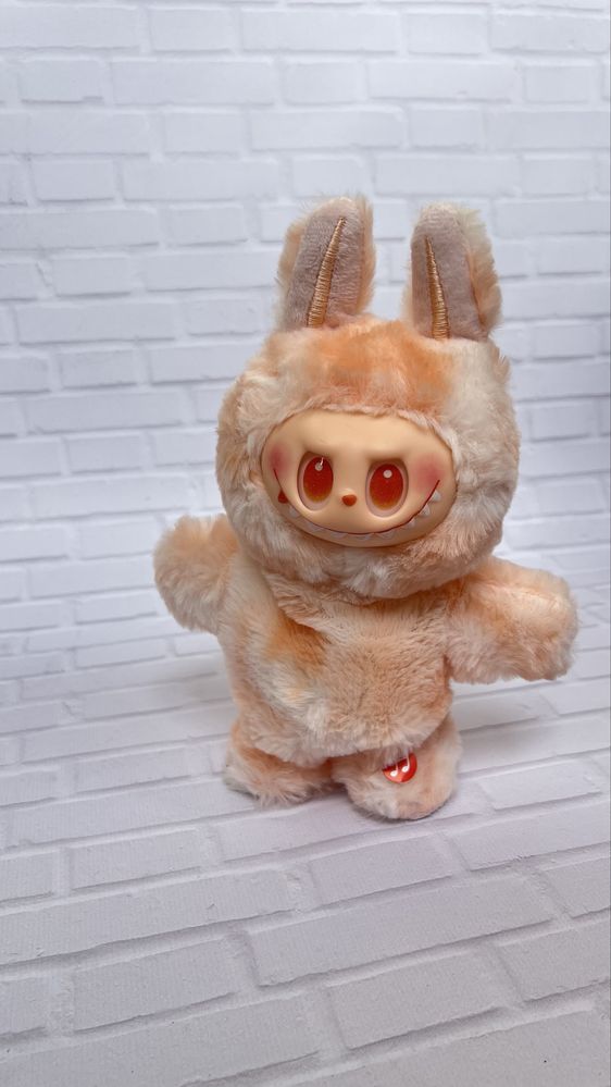 Labubu big into energy(ходять,10 пісень,повторюють звуки)