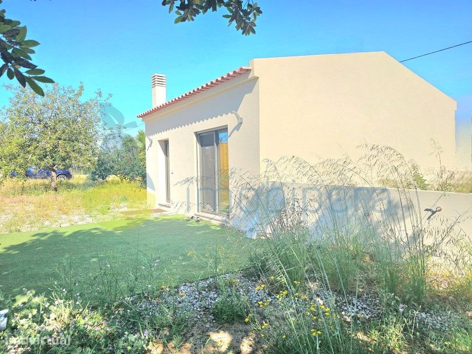 Moradia T1 nova excepcional, só vista! Construída com materiais de ...