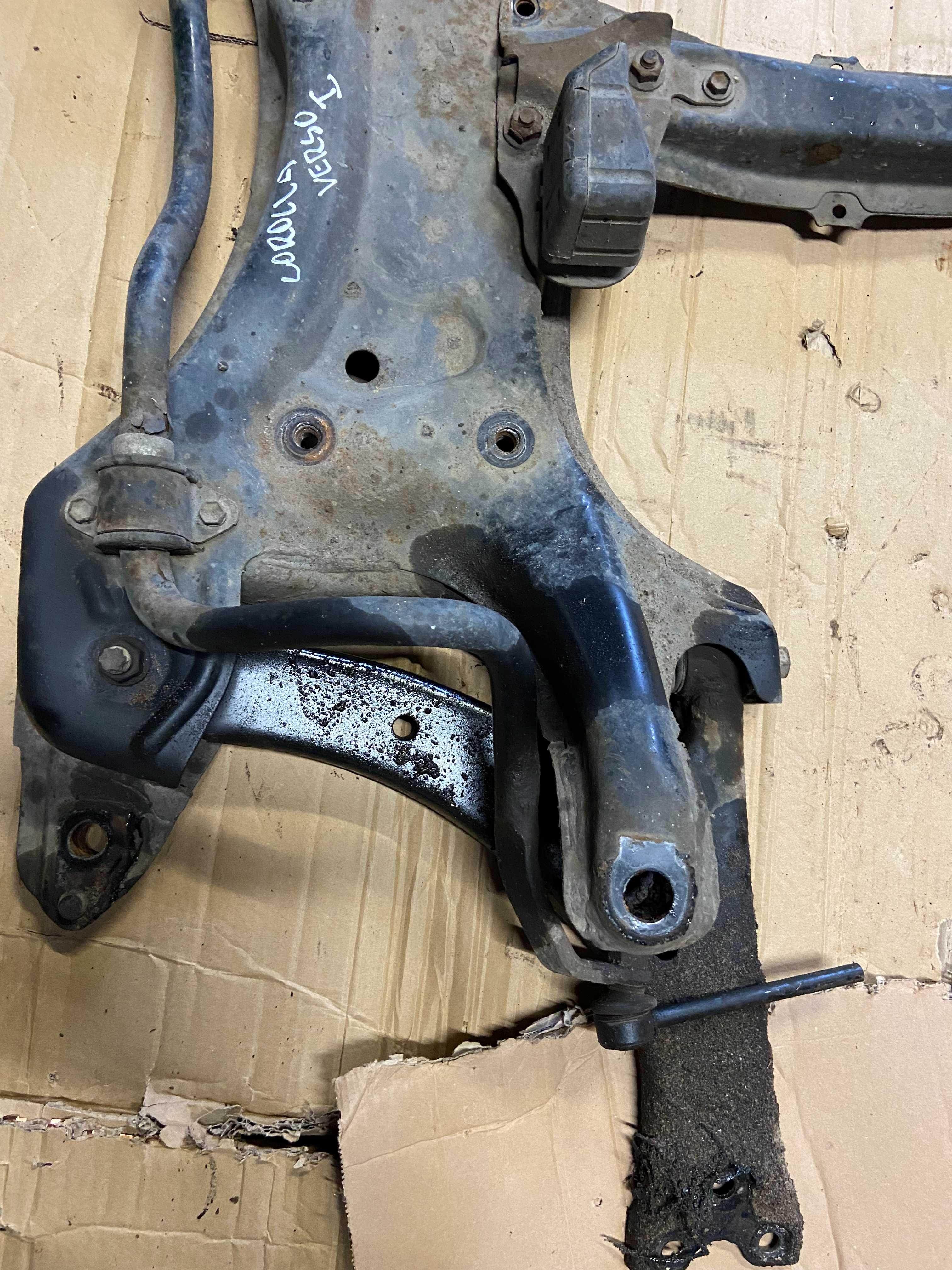 Toyota Corolla Verso I Sanki Wózek Belka Silnika 2.0 D4D 01-04