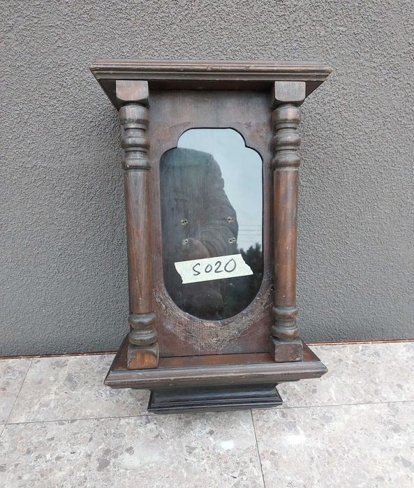 S020 Skrzynia skrzynka mała obudowa zegara szafka kapliczka solidna