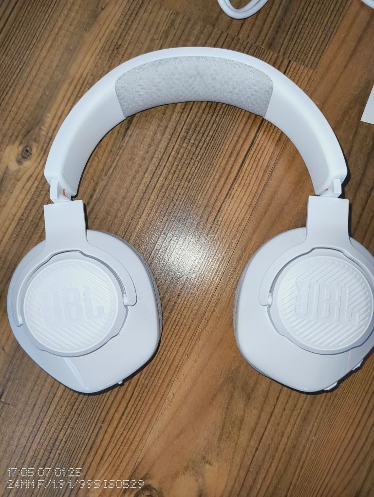 Słuchawki JBL Quantum 360 bluetooth