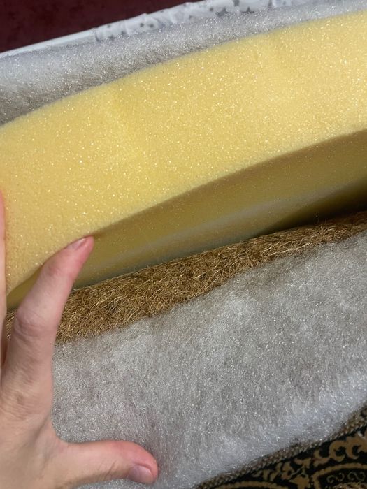 Дитяче деревʼяне ліжечко