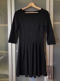 czarna sukienka Sinsay