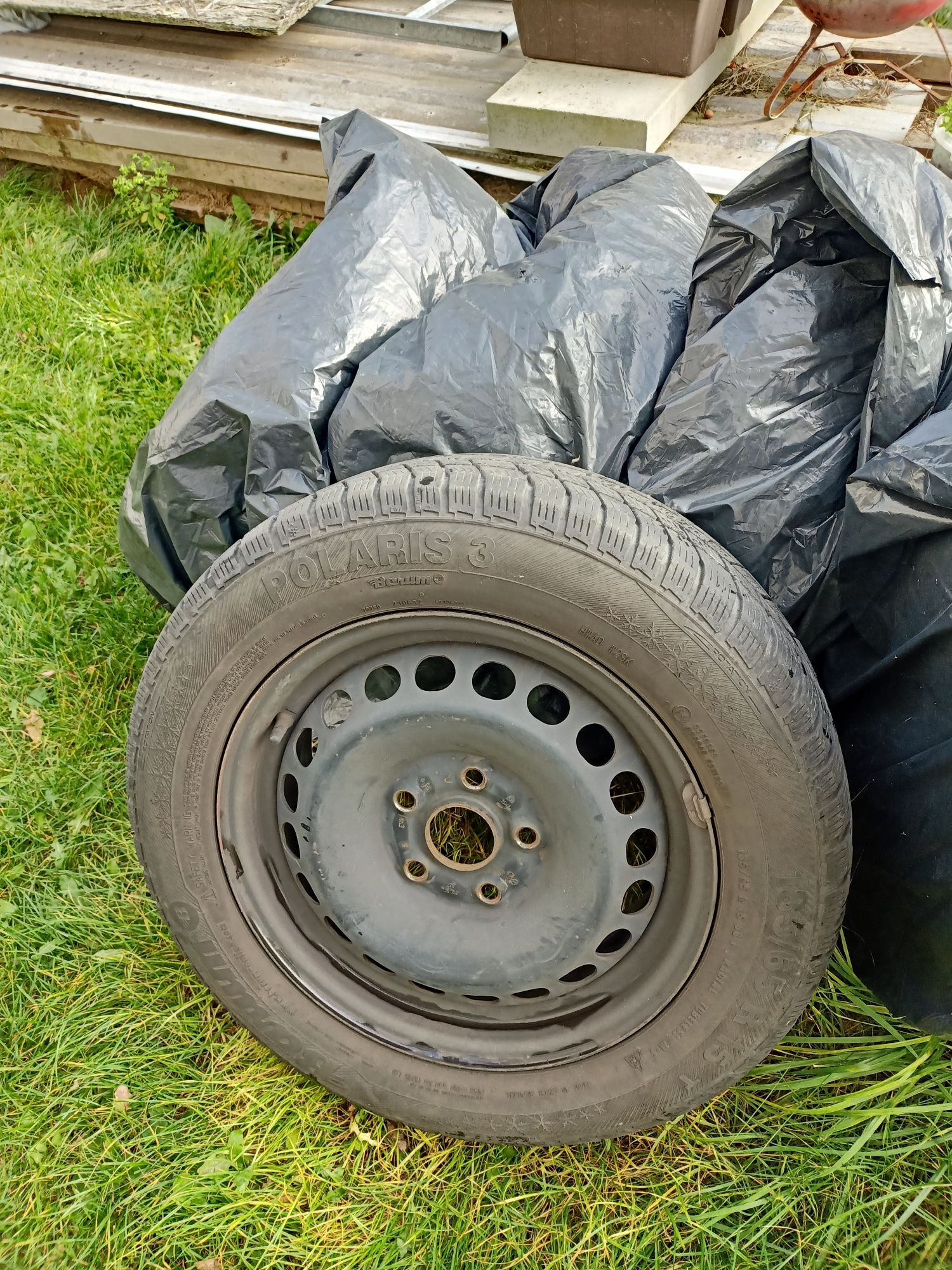 Opony zimowe + stał felgi. Barum Polaris 3. 185/65 r15.