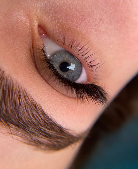 Нарощування вій/ламінування/брови