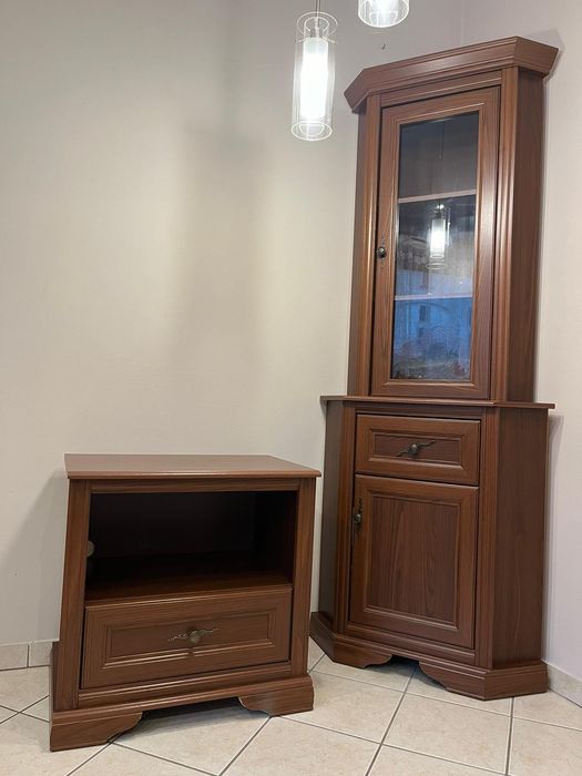 Zestaw mebli komoda, witryna, szafka rtv