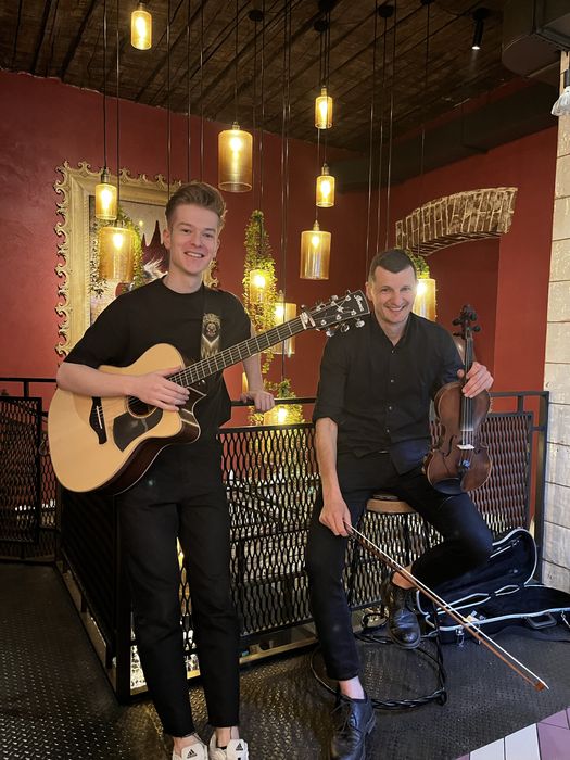 Викладач гітари/вокалу Київ/Центр