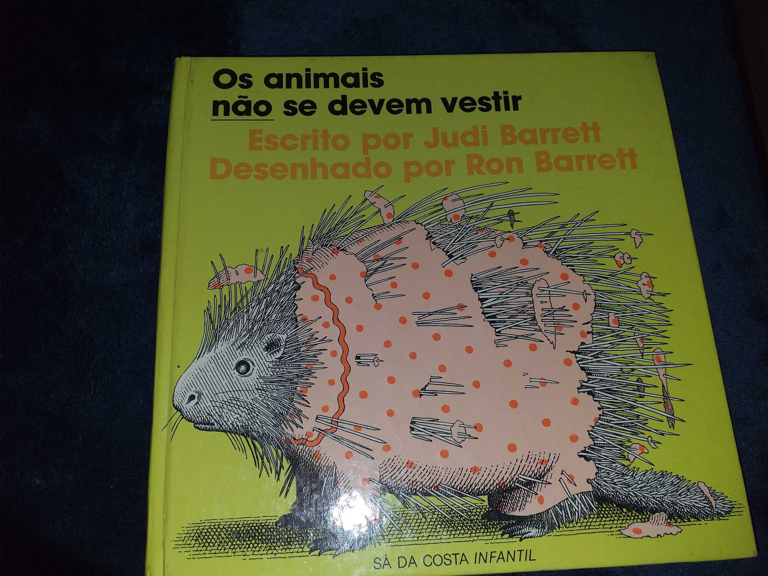 4 livros antigos  em bom estado