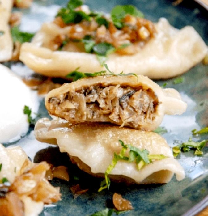 Dania i ciasta  świąteczne. Pierogi  Wigilijne .Ciasta  catering .Domo