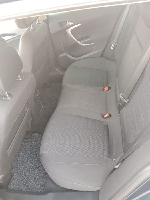 Opel insignia 1.6 benzyna turbo 180koni orginal