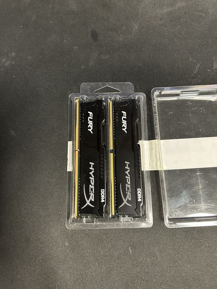 Оперативна памʼять HyperX 16 GB (2x8GB) DDR4