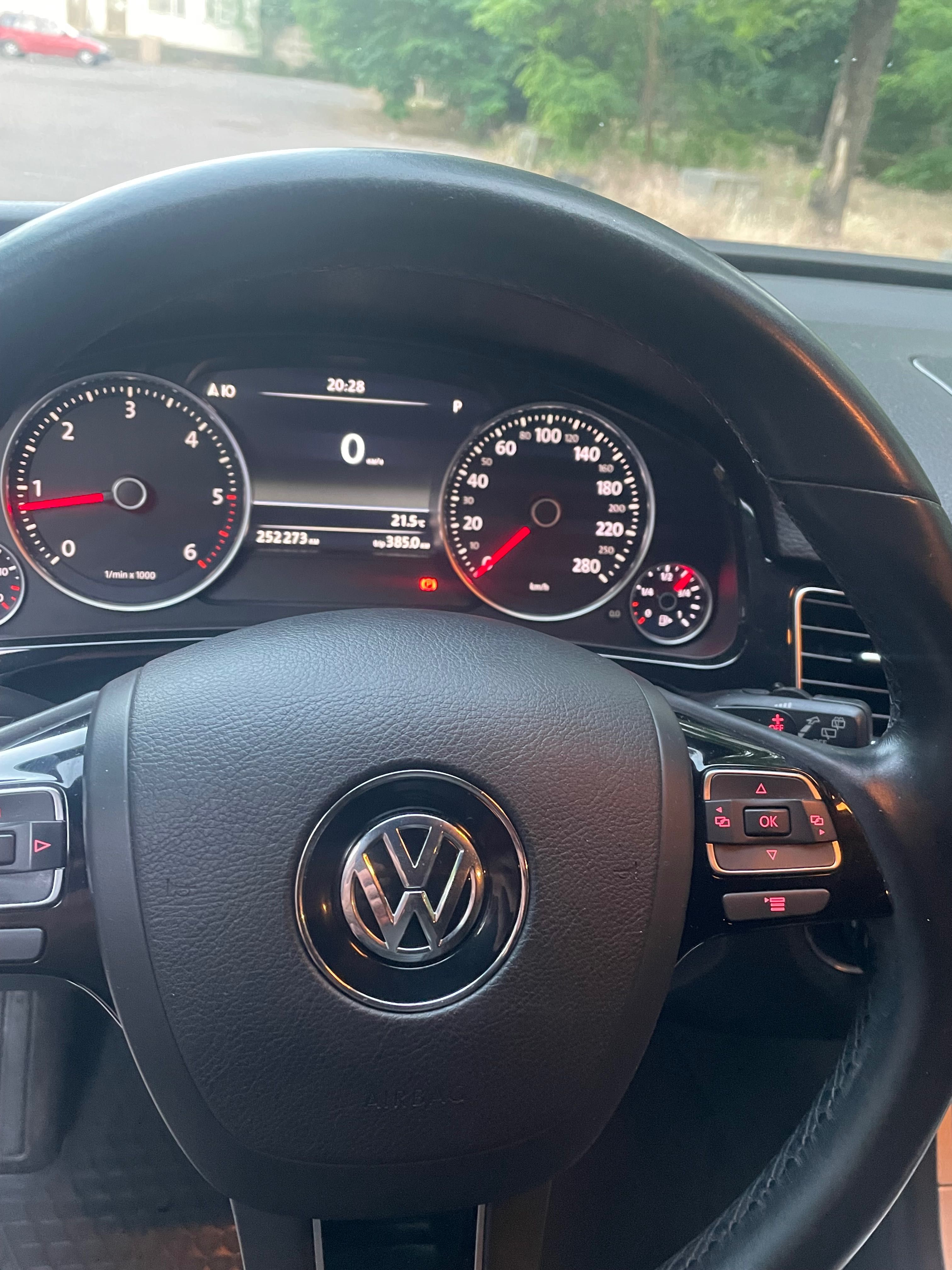 Volkswagen Touareg