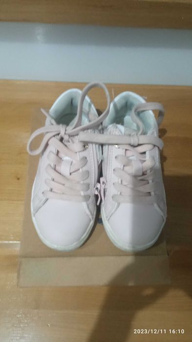 Buty dla dziewczynki rozm. 28