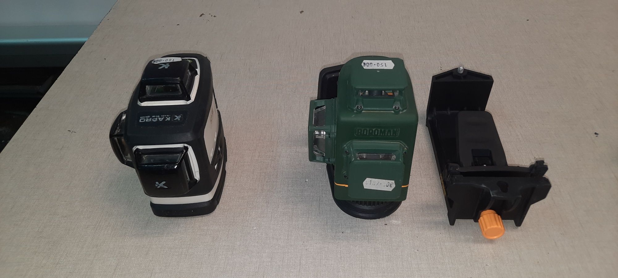 Laser Dewalt  linhas cruzadas e de 12 linhas