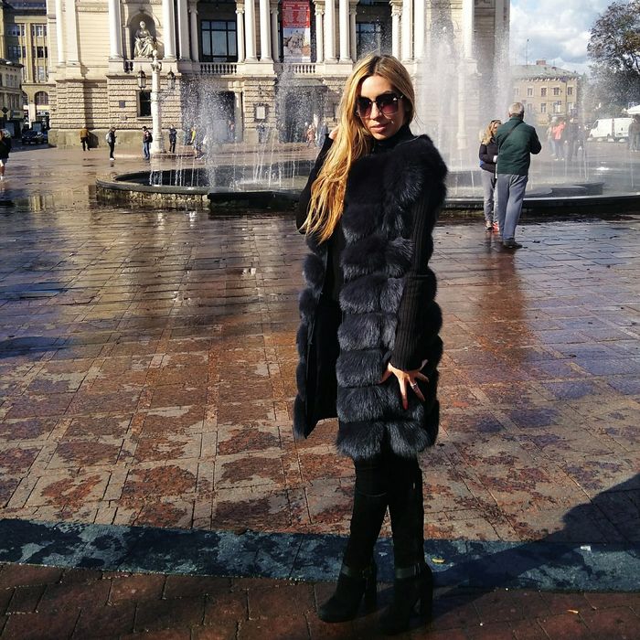 Продам меховую жилетку из песца