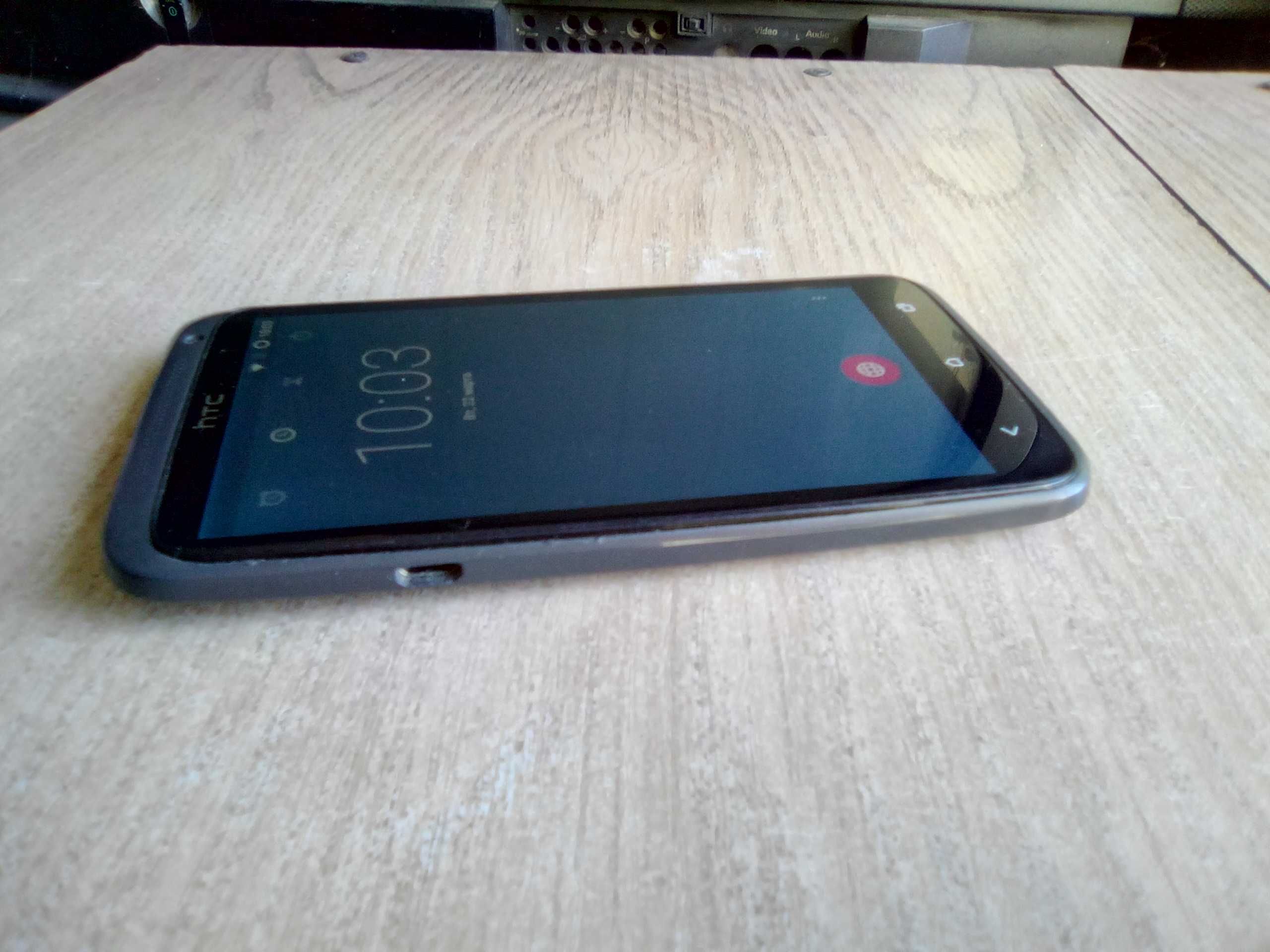 HTC One X (32Гб/1Гб)