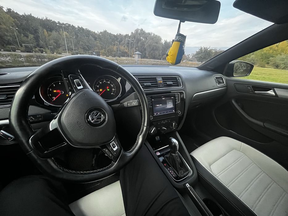 Jetta 6 Sport 2016
