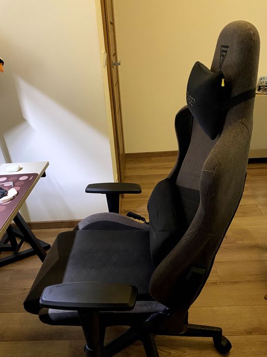 Fotel gamingowy Senshi Sense7 + poduszka ortopedyczna AR Medical