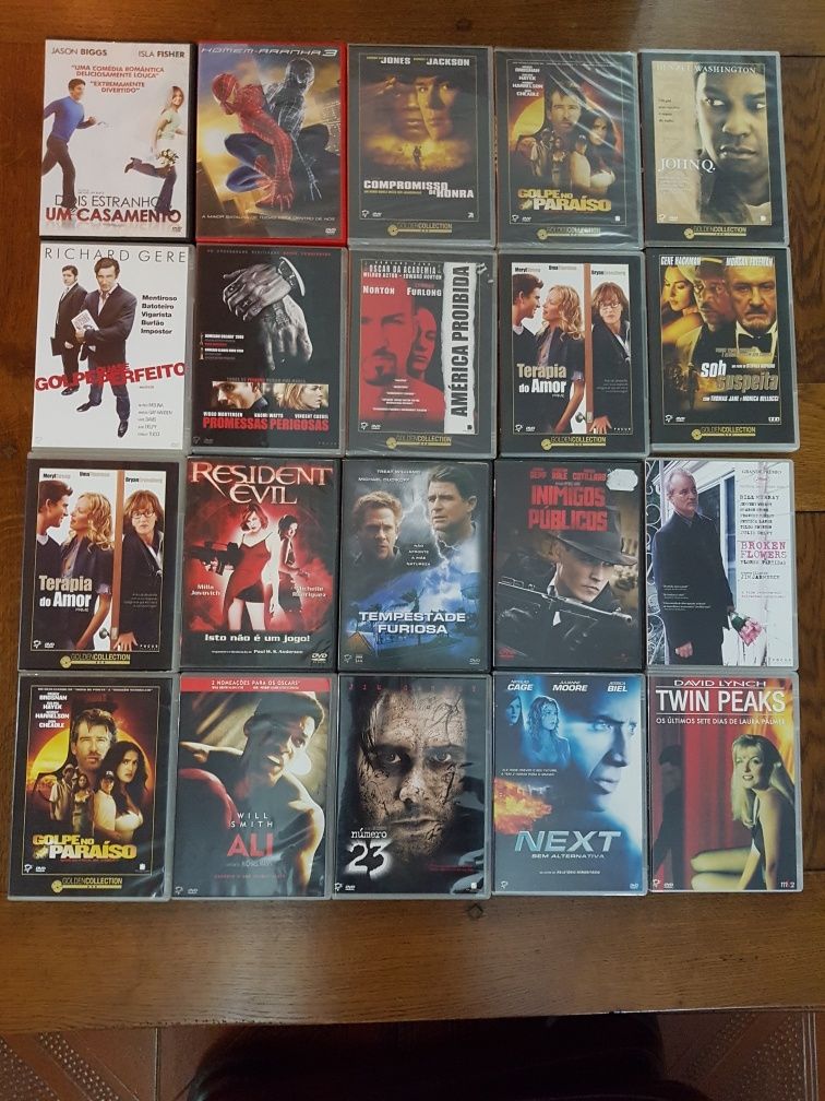 Para venda pack com 89 DVDs originais