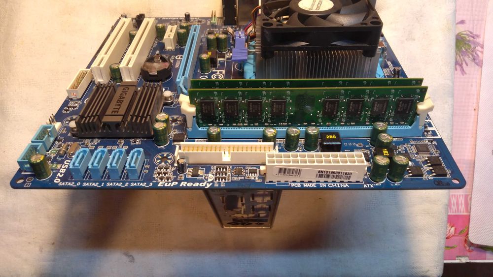 Płyta Główna Gigabyte  GA-M68M-S2P