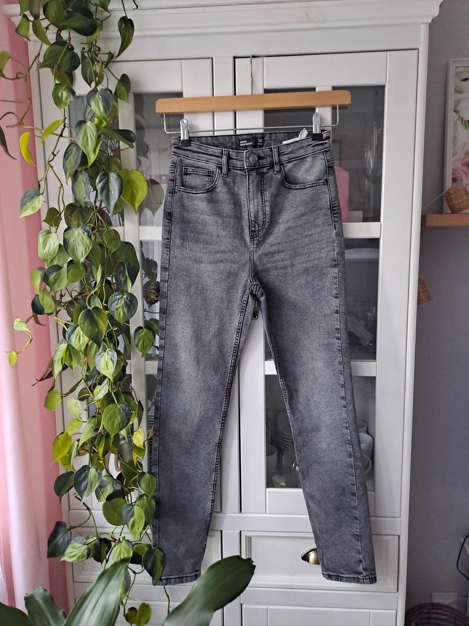 Szare jeansy skinny z wysokim stanem Sinsay S
