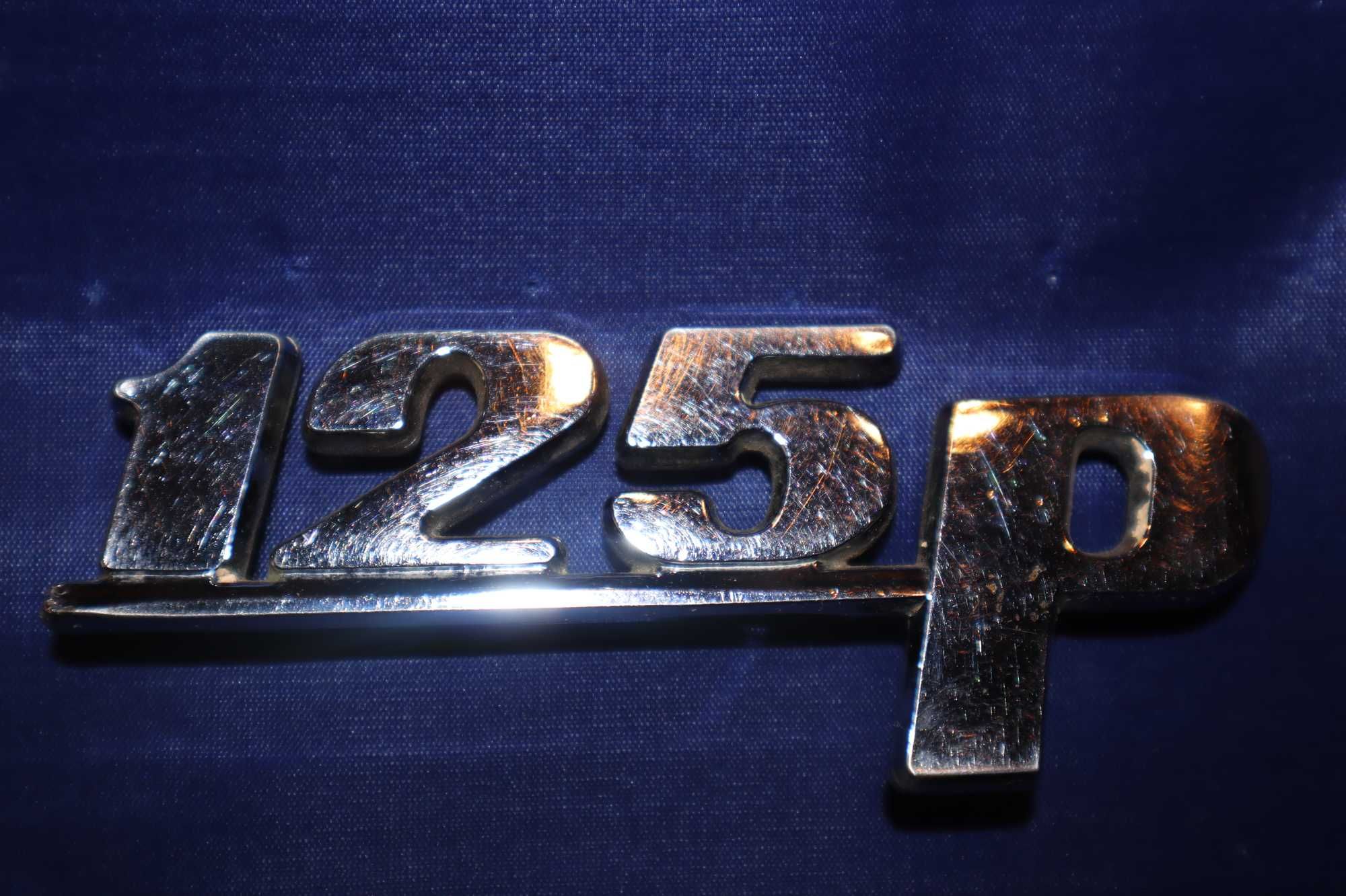 Emblemat Polski Fiat 125 p metalowy fabryczny FSO