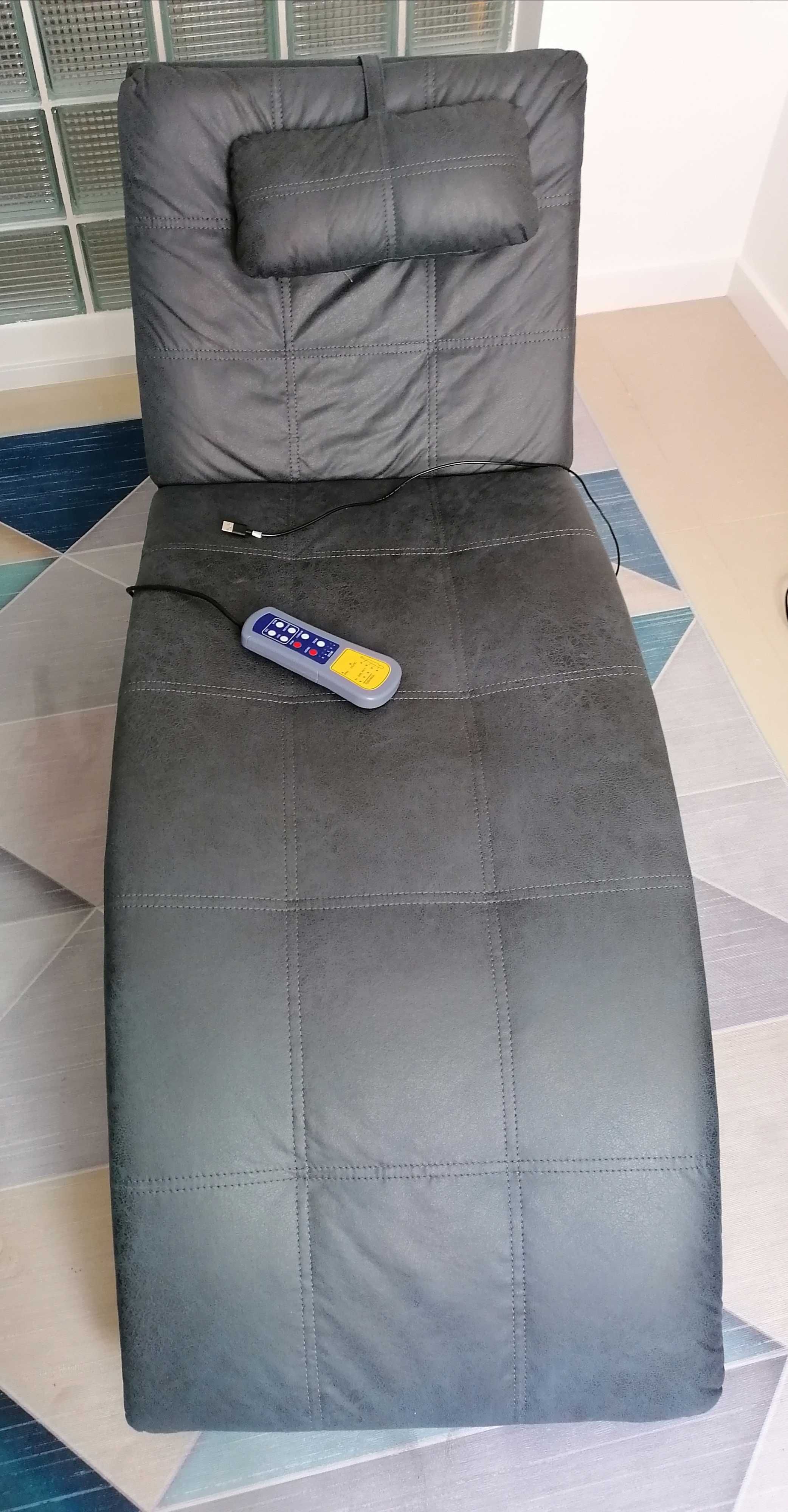 Chaise longue com massagem nova com pouco uso.