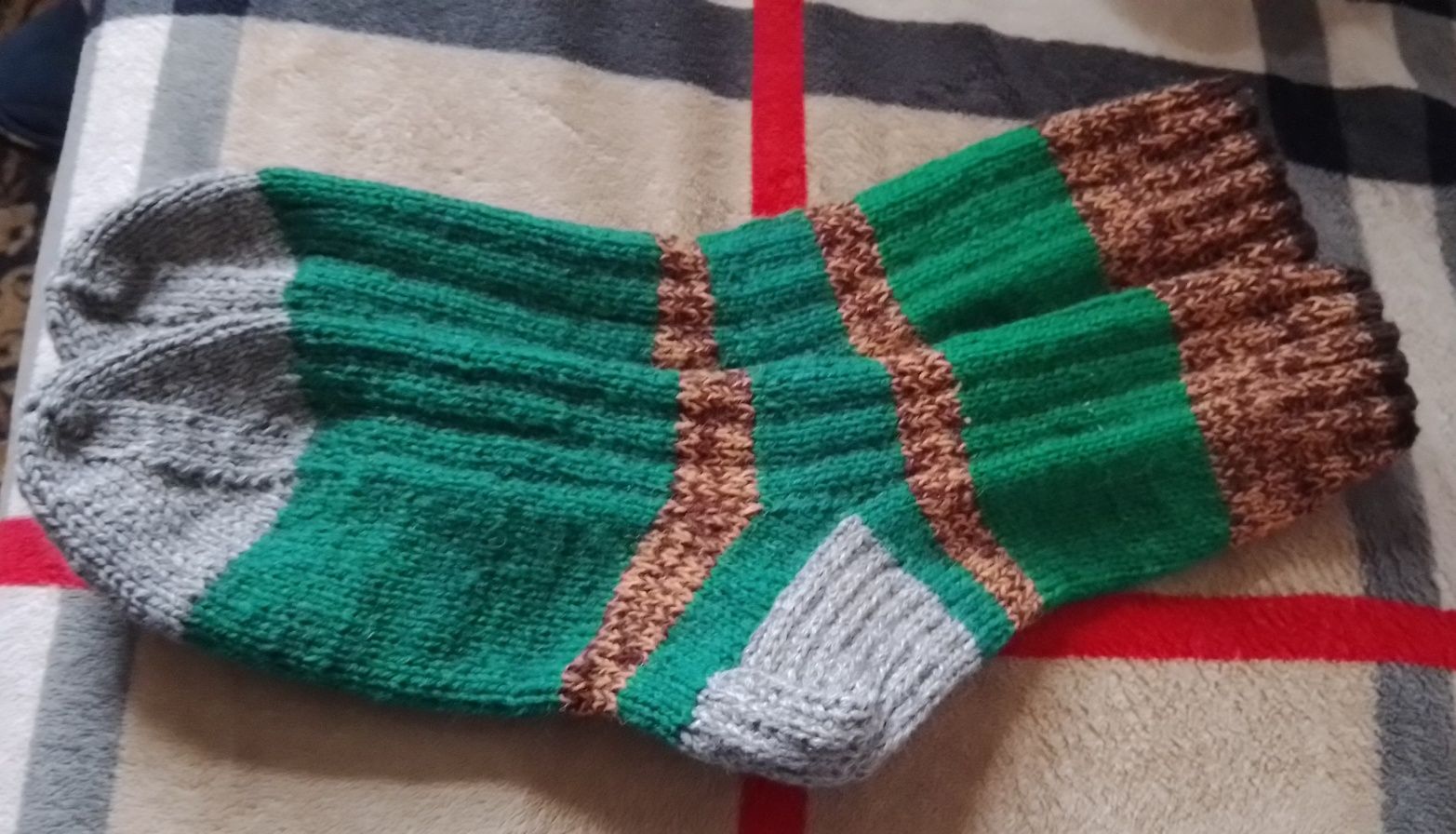 Теплі шкарпетки ручної роботи
