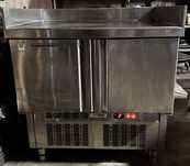 Bancada refrigerada em inox