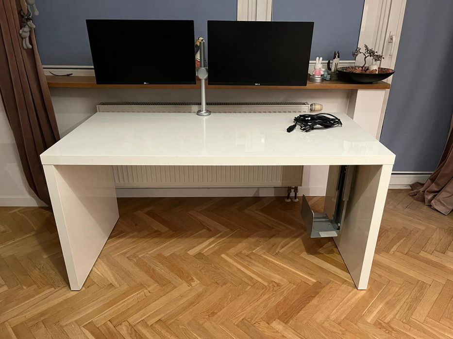 Białe Biurko stolik z szafka kontenerkiem polysk