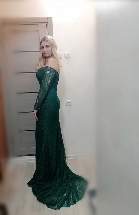 Шикарна вечірня (випускна) сукня