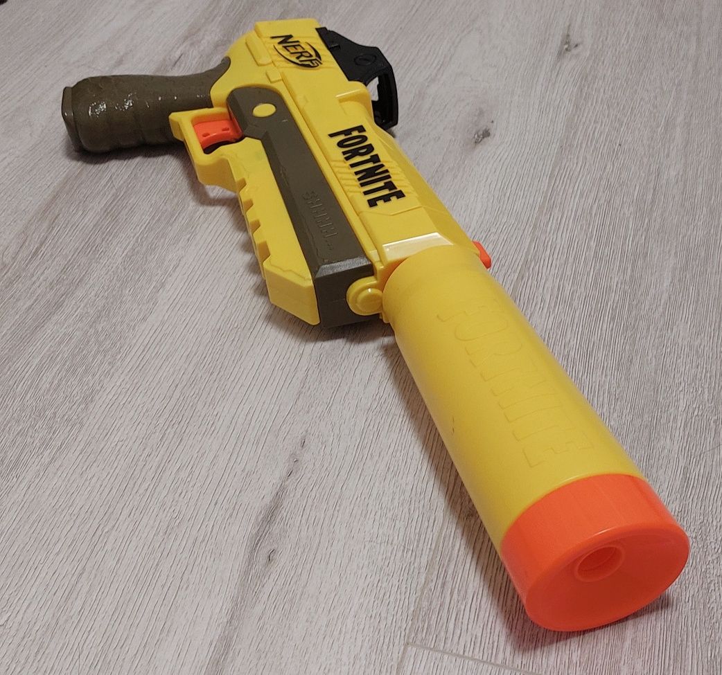 Nerf pistolet fortnite