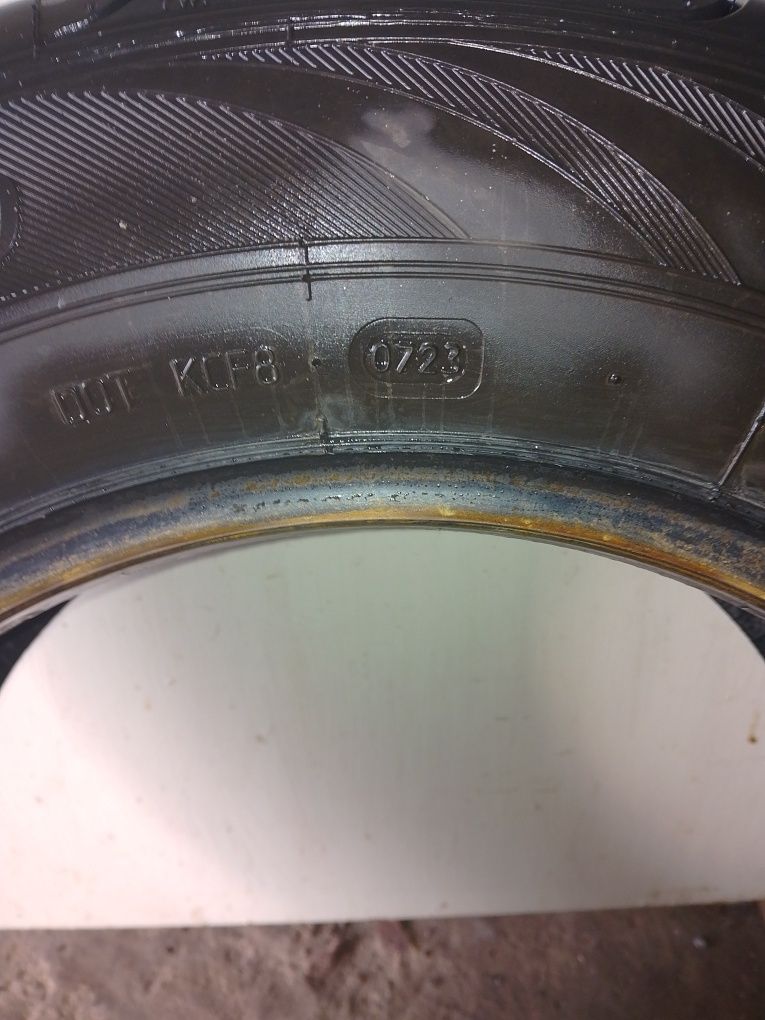 Шини 195/65R15 преміорі