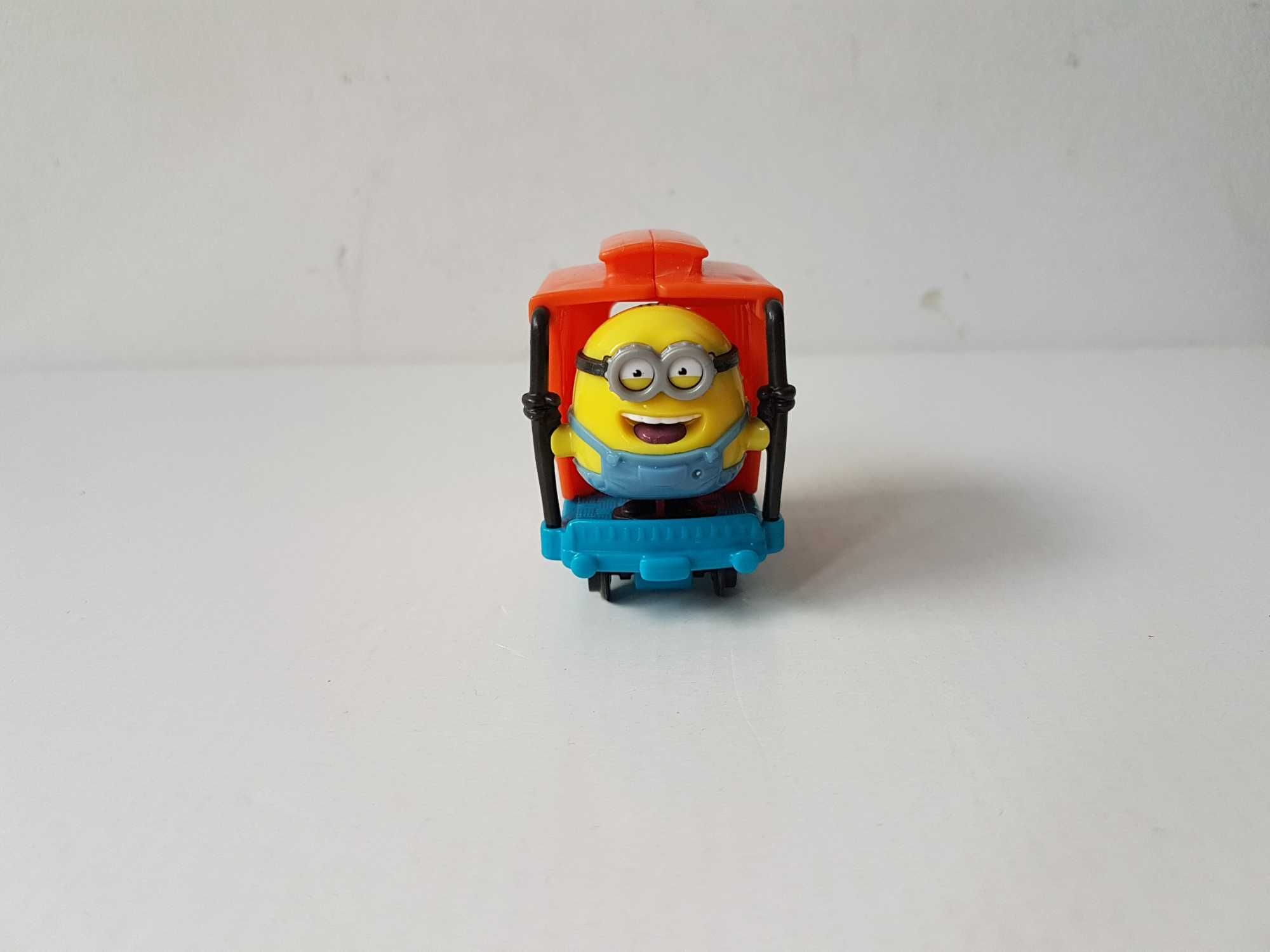 Figurki Minionki Minionek w kosmosie Minionek w pojeździe