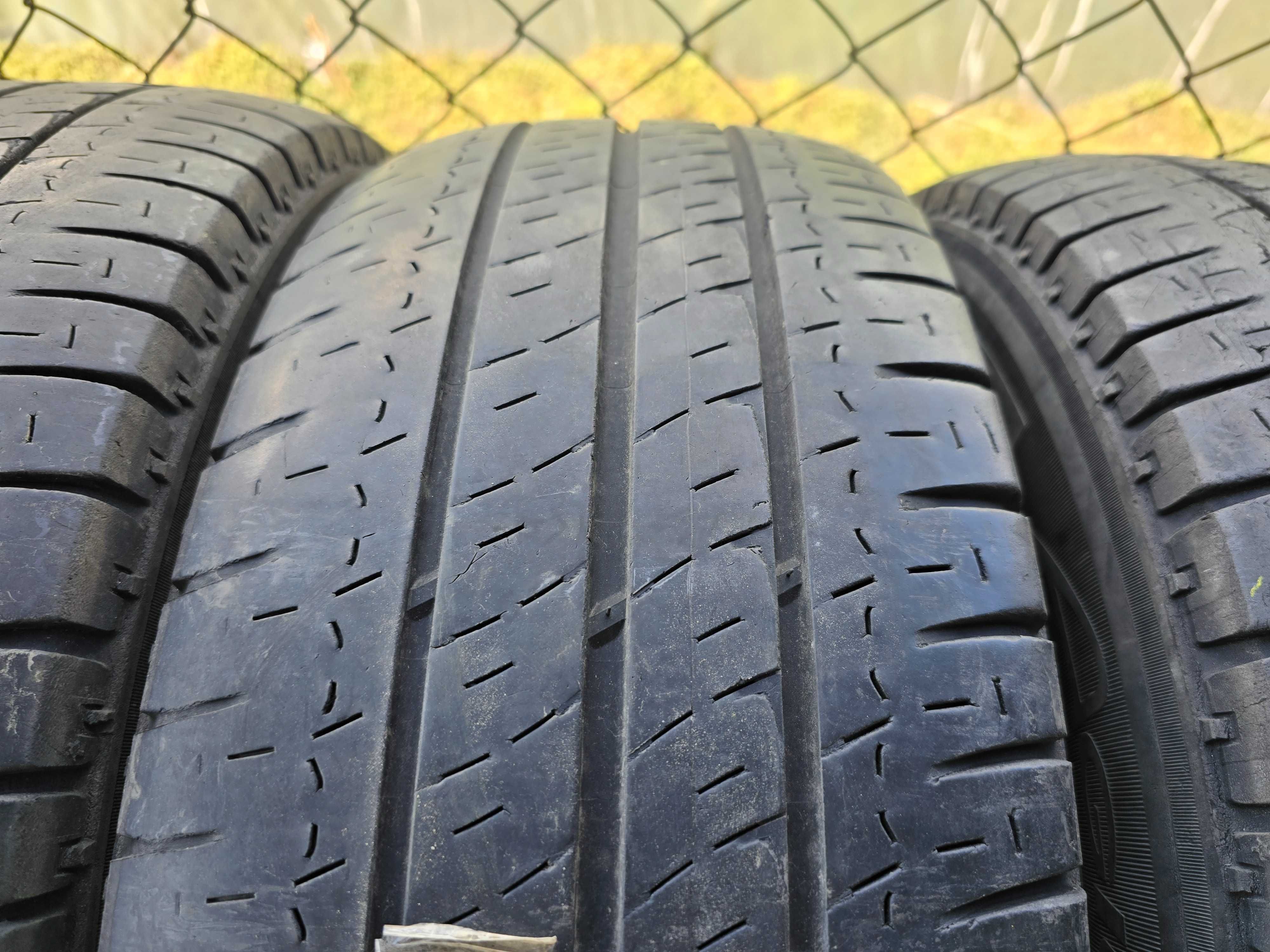 TANIO 4x BUS Michelin Agilis 235/65r16c 115/113R N2664