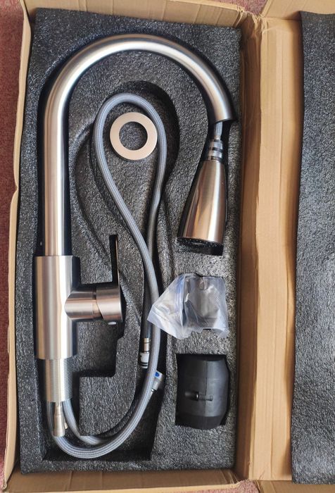 Кран для кухні видвижний телескопічний