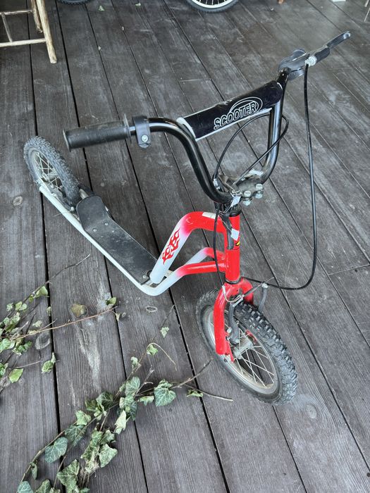 Самокат двоколісний з накачувающимися шинами