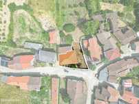 Casa T5 para Recuperação em Bragança - Oportunidade Única!