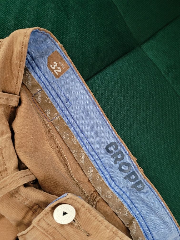 Brązowe męskie spodnie jeansowe szerokie nogawki niski stan Cropp M