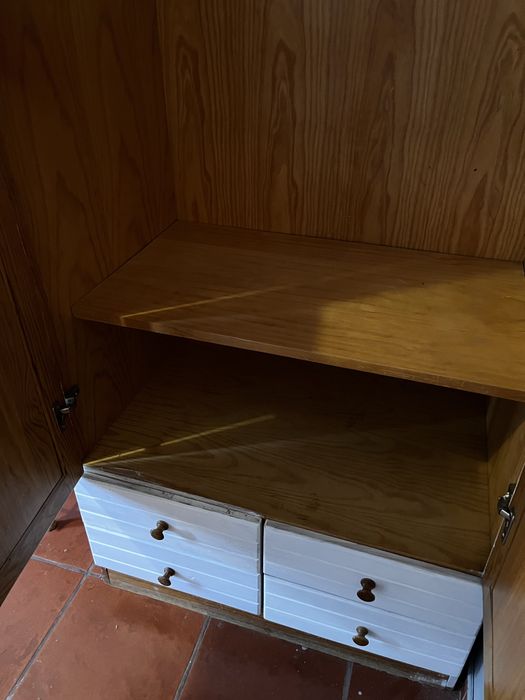 armário branco pintado
