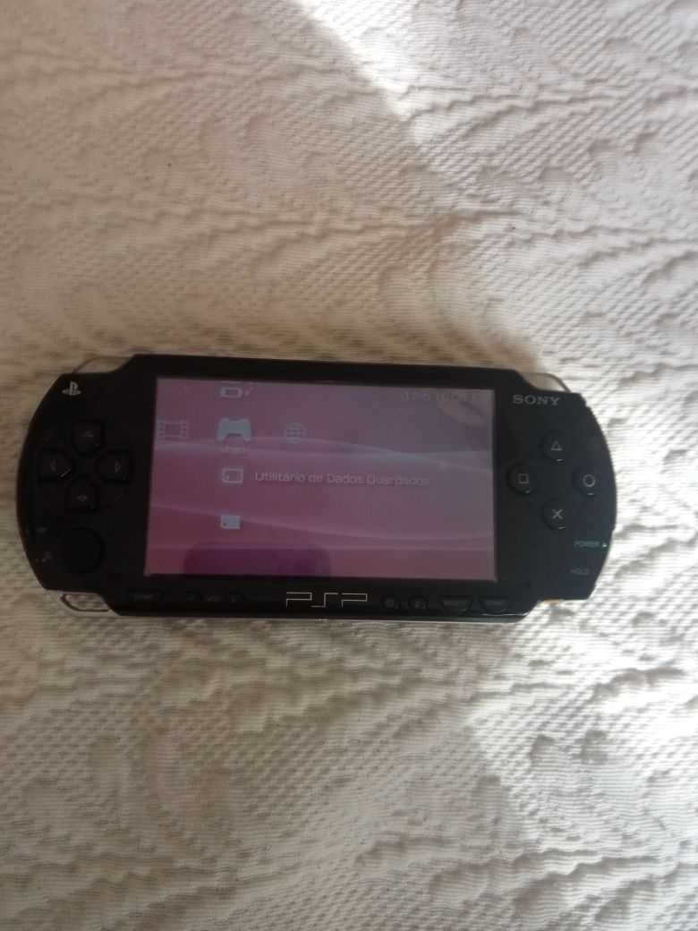 PSP Sony e três jogos