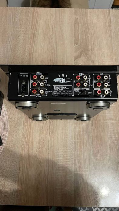 Technics SH-DJ1200 – mikser DMC