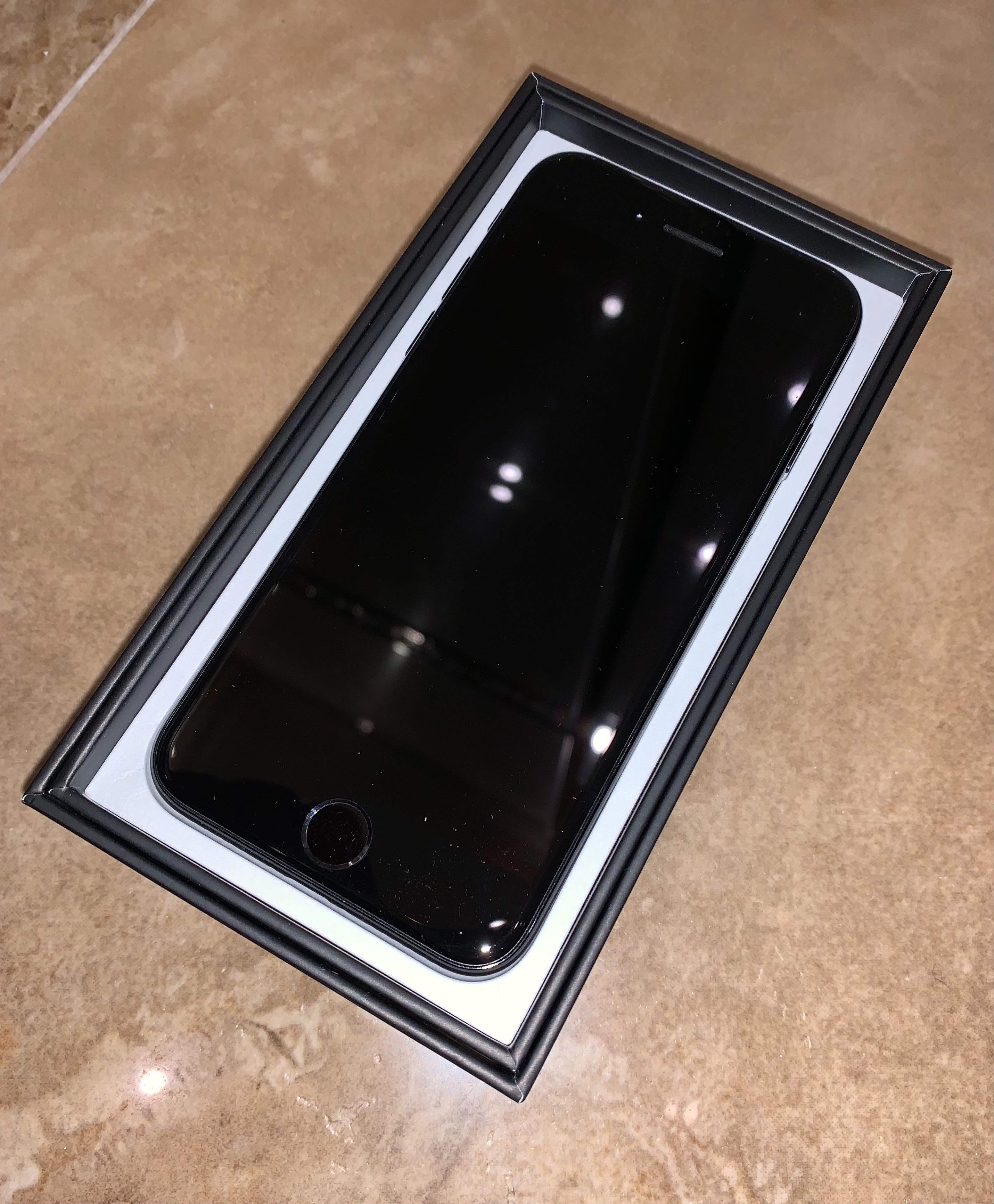 IPhone 7 256GB Jet Black (MN9C2X/A) идеал, коробка, документы, +чехол