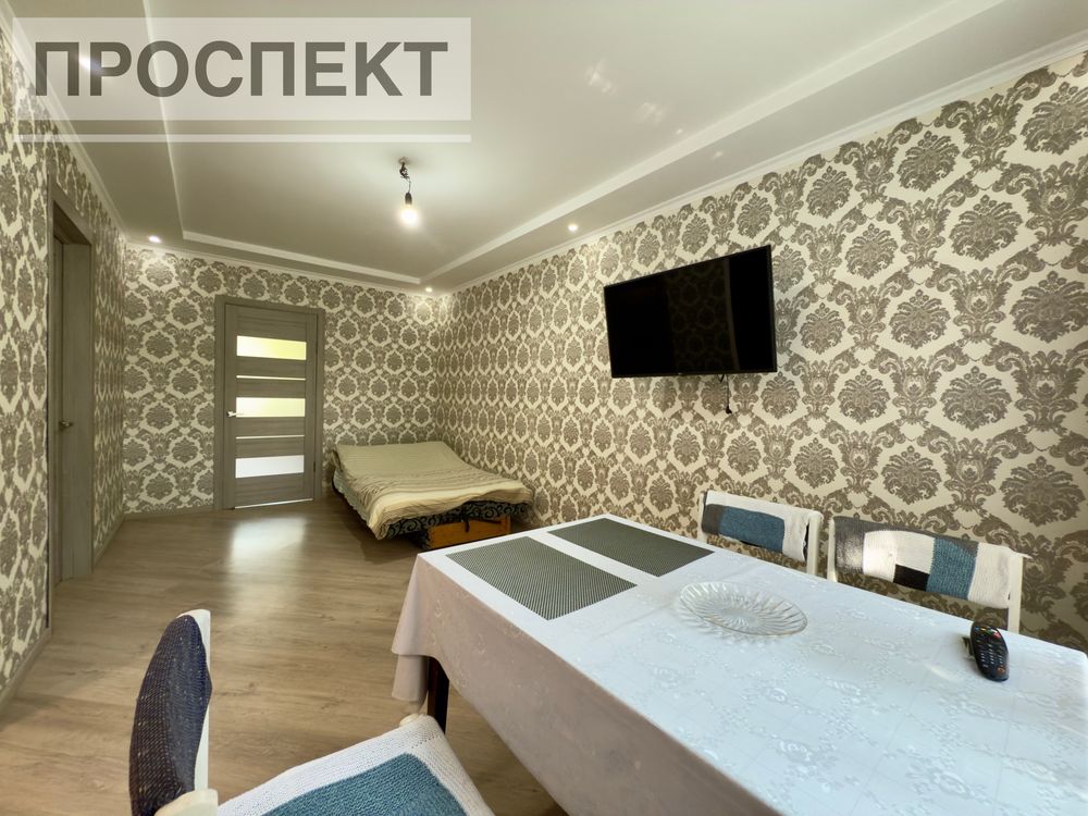 Продам будинок з ремонтом ( Центр). Р-н маг. « Віста».