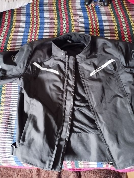 Casaco novo usado uma vez