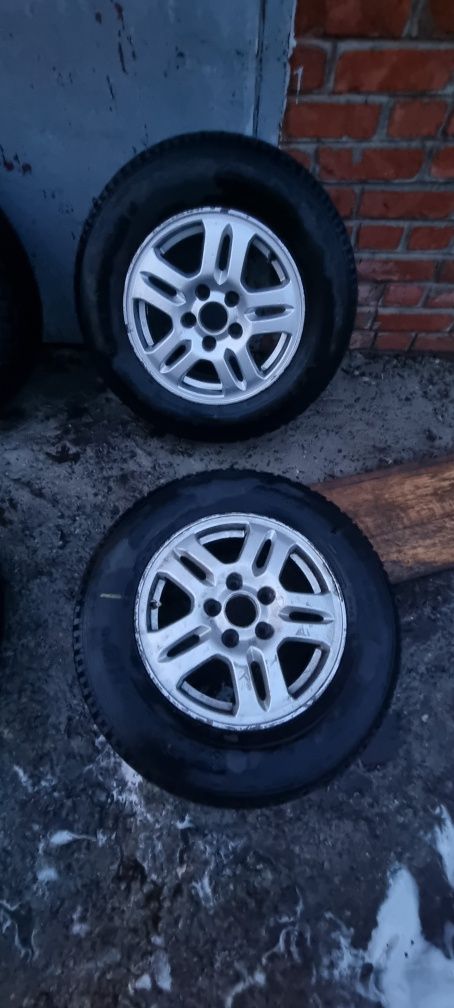 Колеса диски 5 114.3 r15 205 70 15 в сборе диски литые Honda CR-V