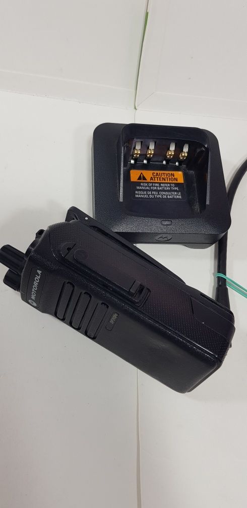 Рація Motorola DP2400e