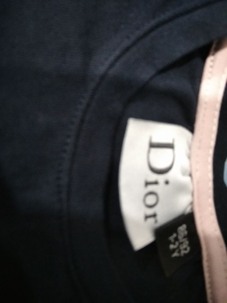 Футболка детская от бренда DIOR , абсолютно новая, цвет темно синий