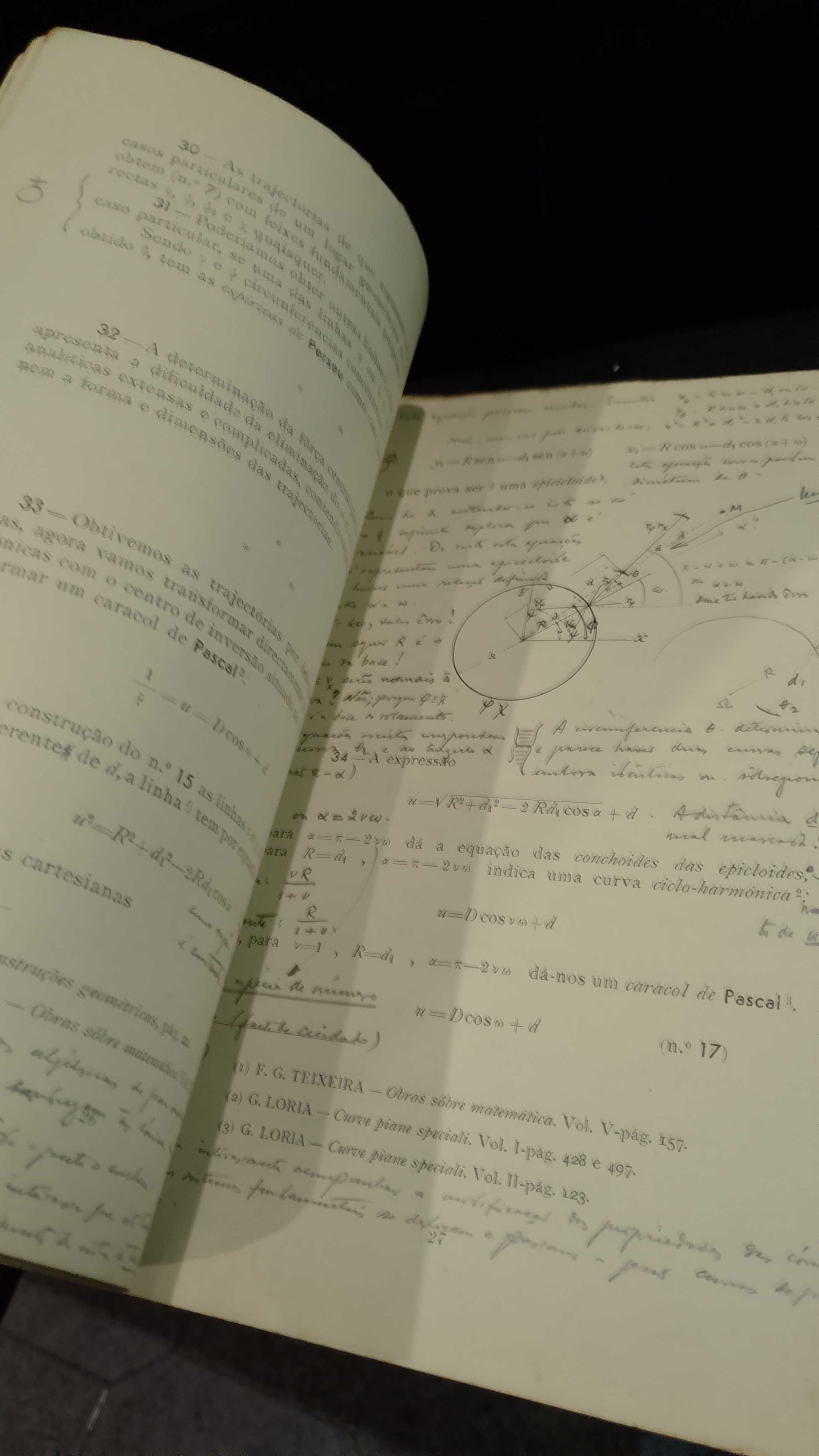 Forças Centrais e Gravitação "Dissertação" 1942